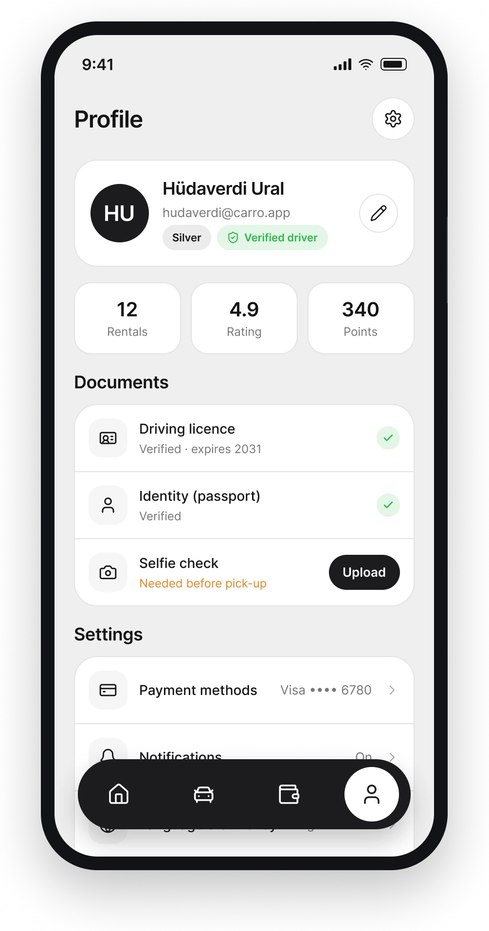 The Carro profile screen listing documents with their verification status