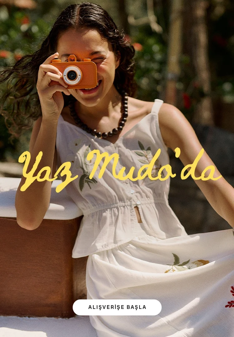 A MUDO social media ad for the summer collection